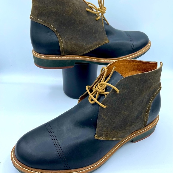 OluKai Two-Tone Leather Chukka Boots - Picture 7 of 16